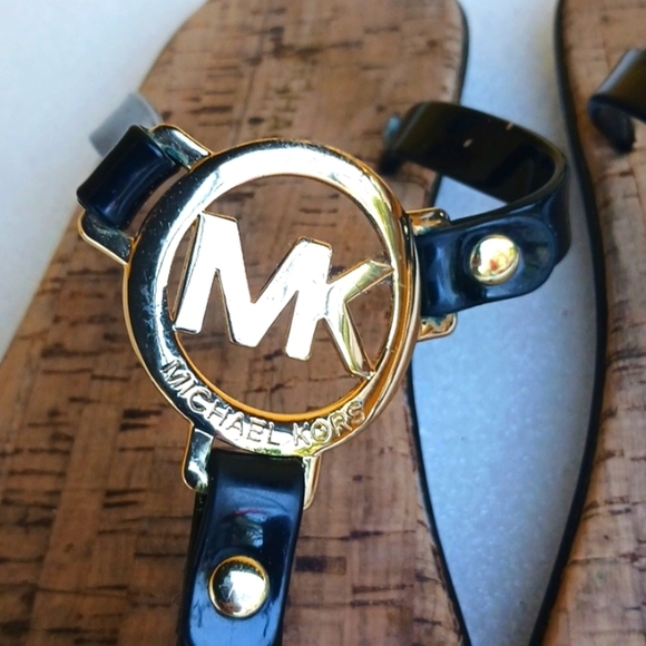 Michael Kors Black and Gold Women's Sandals Size 6-7 - Picture 3 of 4